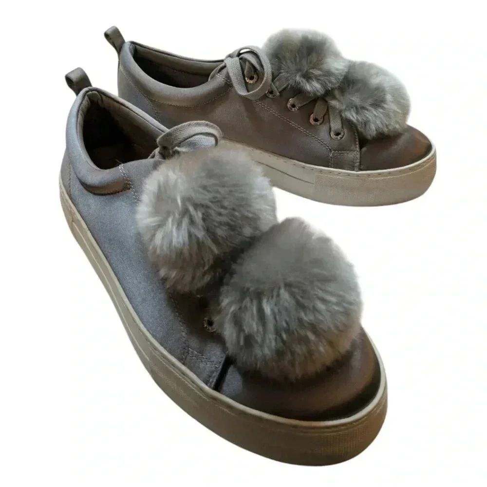 J Slides Silvery Grey with Faux Fur Pom Poms SZ 8.5 Exc Condition Silvery Grey - Picture 2 of 7